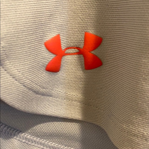 Girls under armor shorts - Picture 2 of 5
